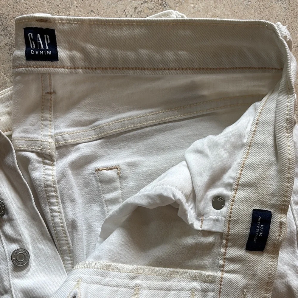 GAP Cream Denim Jeans - Picture 2 of 4
